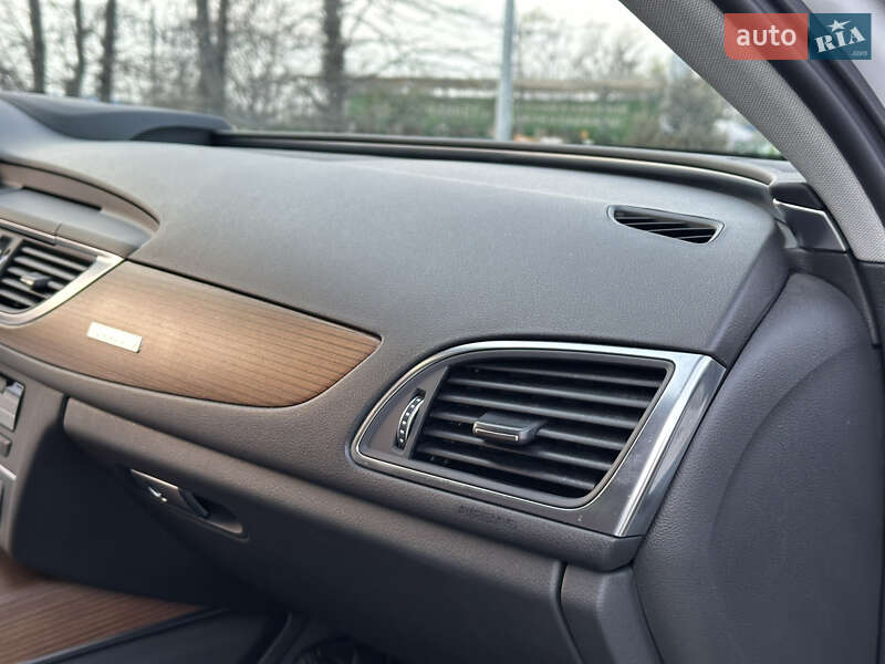 Седан Audi A6 2015 в Одессе