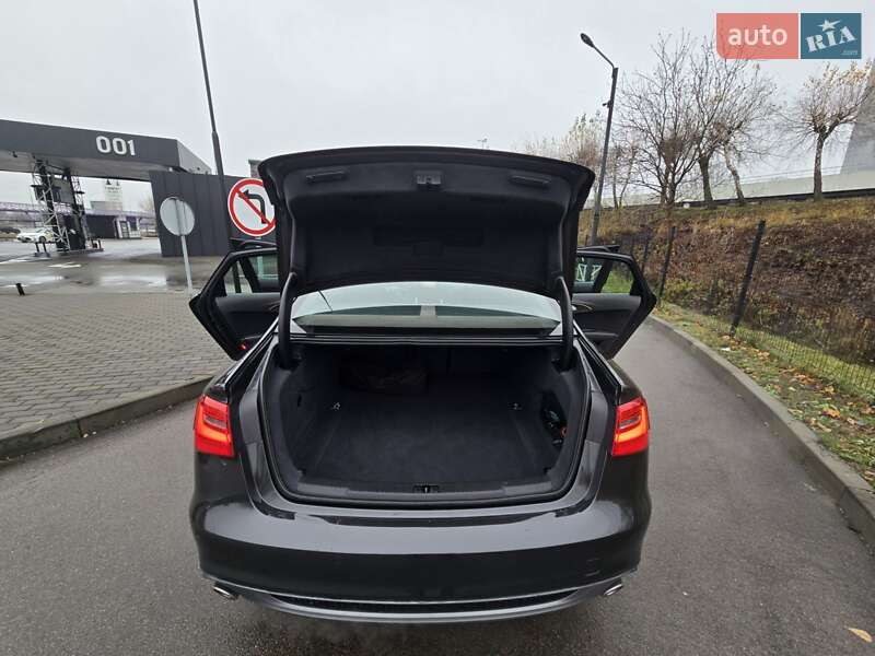 Седан Audi A6 2012 в Киеве