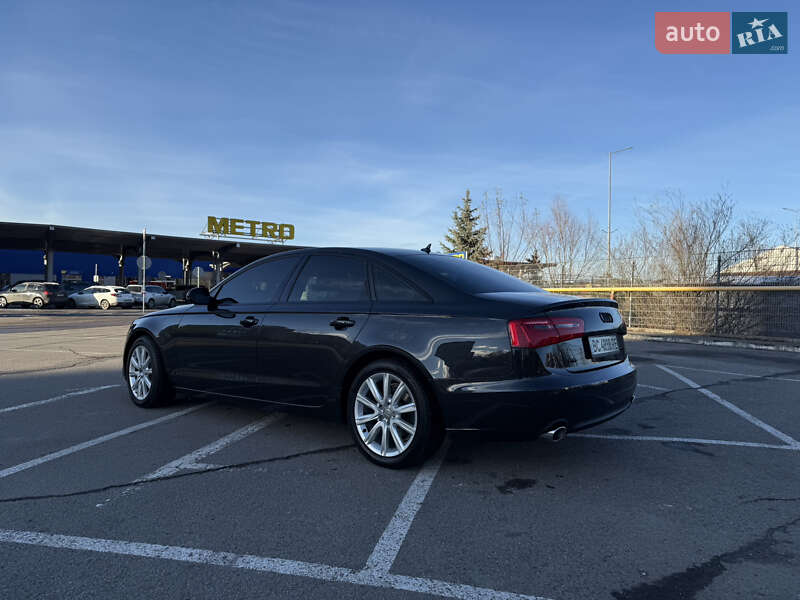 Седан Audi A6 2011 в Ивано-Франковске
