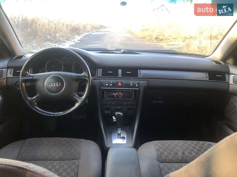 Седан Audi A6 2003 в Ровно