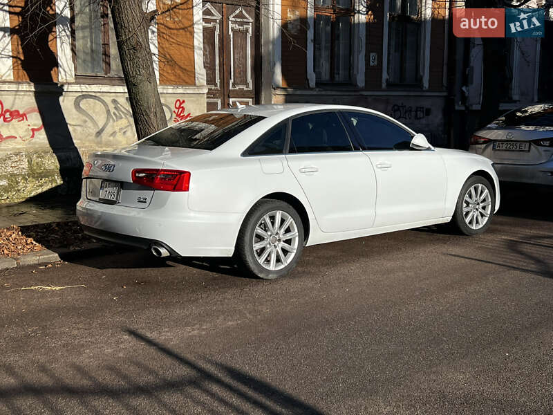 Седан Audi A6 2012 в Ивано-Франковске