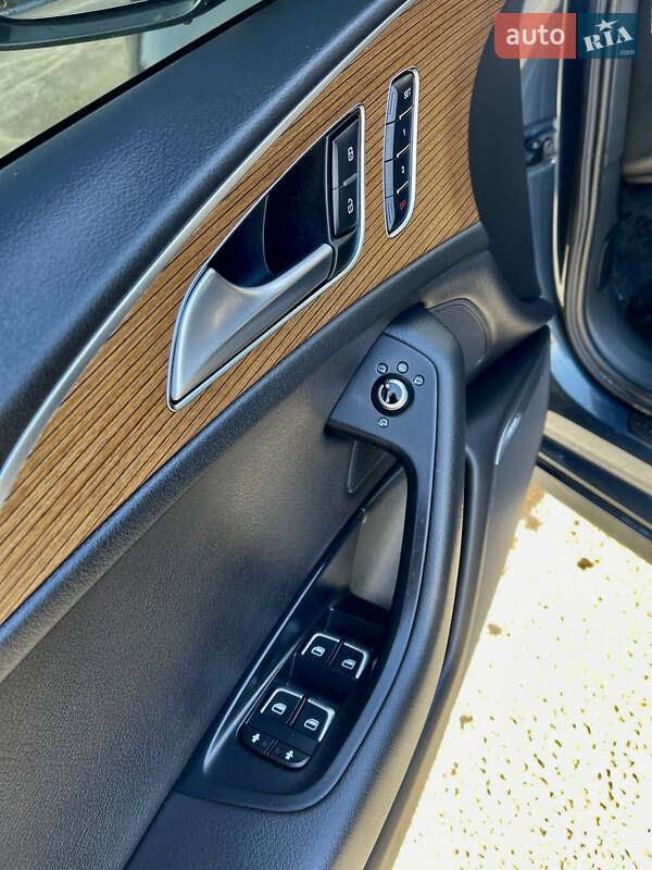 Седан Audi A6 2015 в Дніпрі