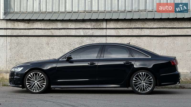 Седан Audi A6 2016 в Киеве