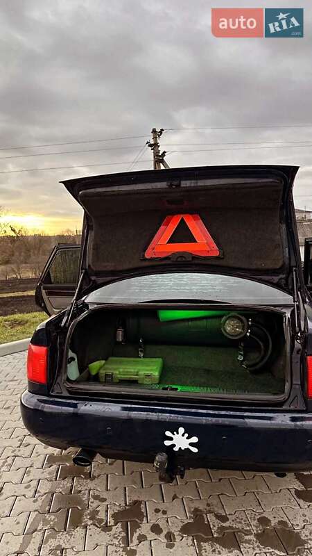 Седан Audi A6 1995 в Шумске