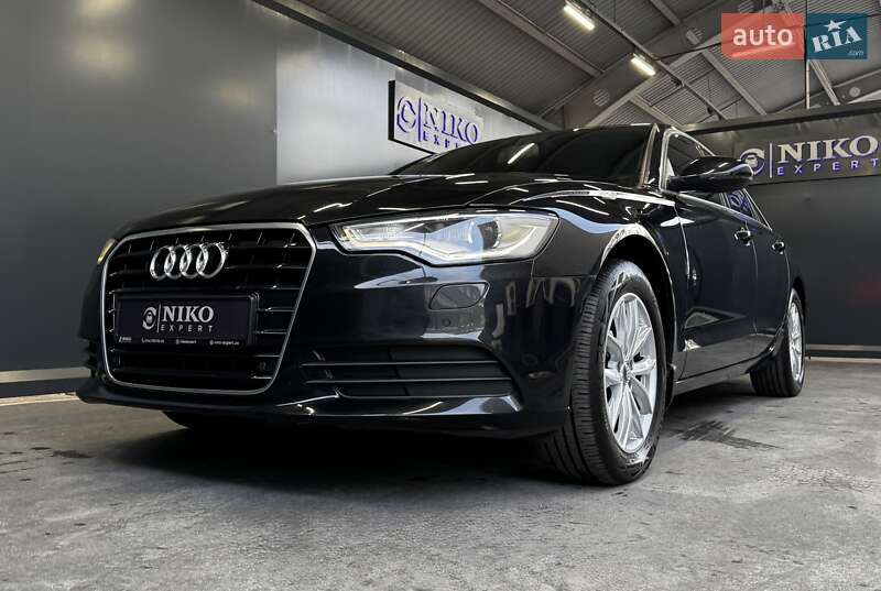 Седан Audi A6 2012 в Киеве