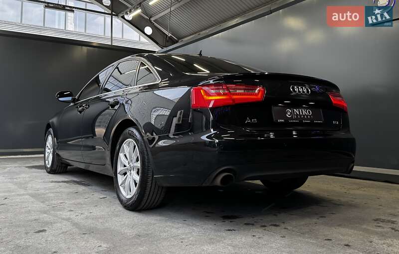 Седан Audi A6 2012 в Киеве