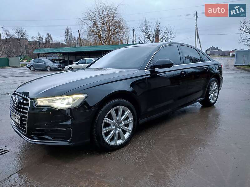 Седан Audi A6 2015 в Теофиполе