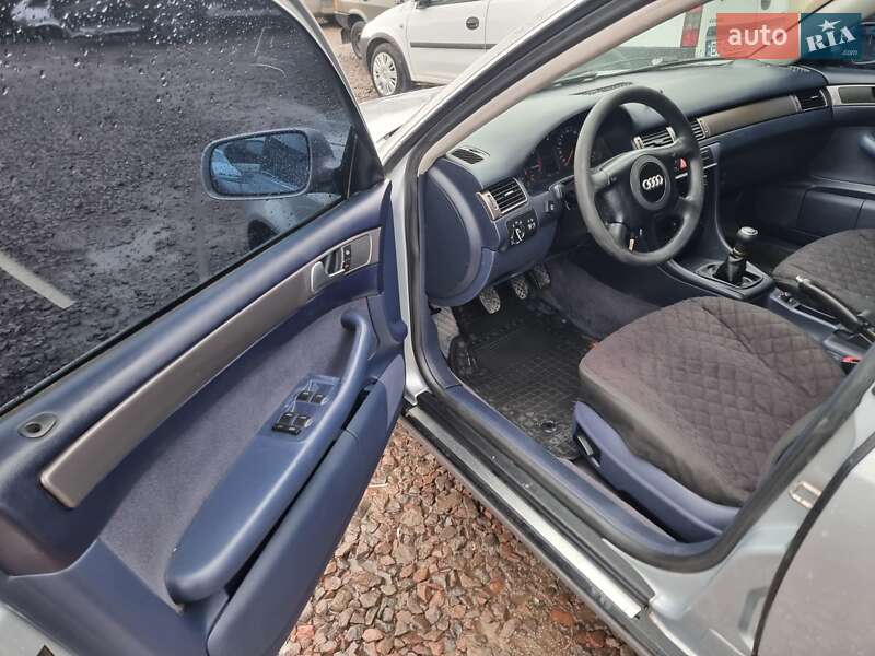 Седан Audi A6 1998 в Кременці