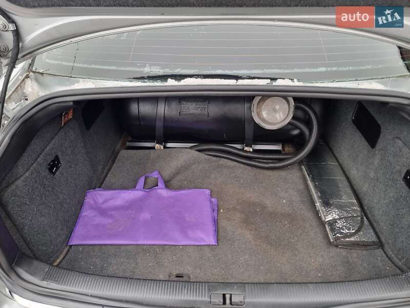 Седан Audi A6 1998 в Кременці