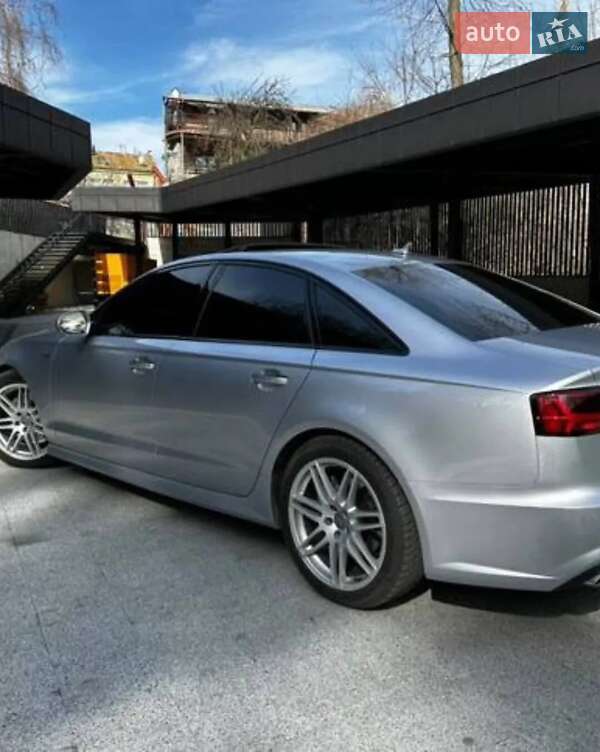 Седан Audi A6 2017 в Киеве