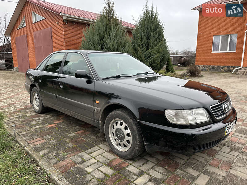 Седан Audi A6 1996 в Лебедині