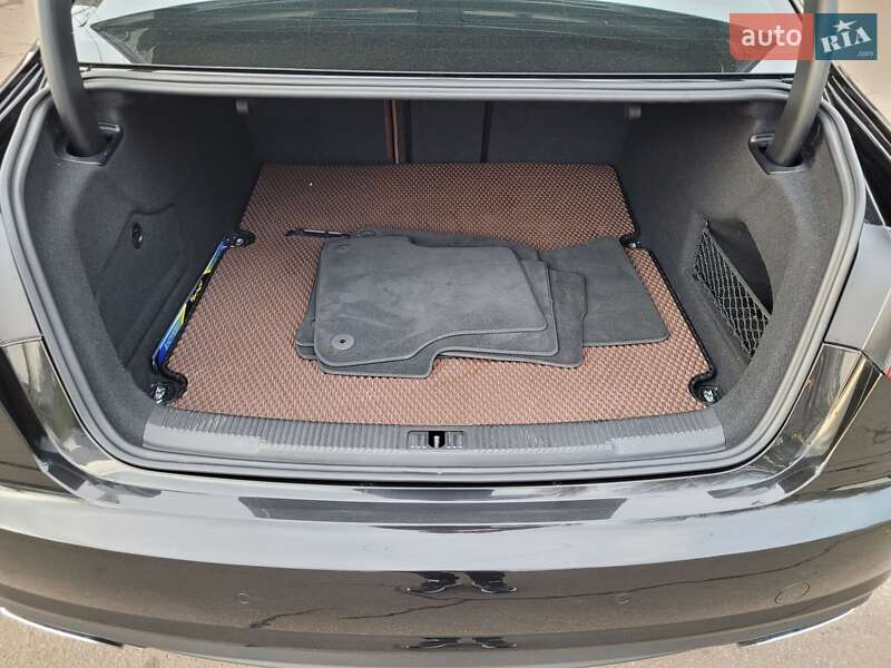 Седан Audi A6 2016 в Одессе