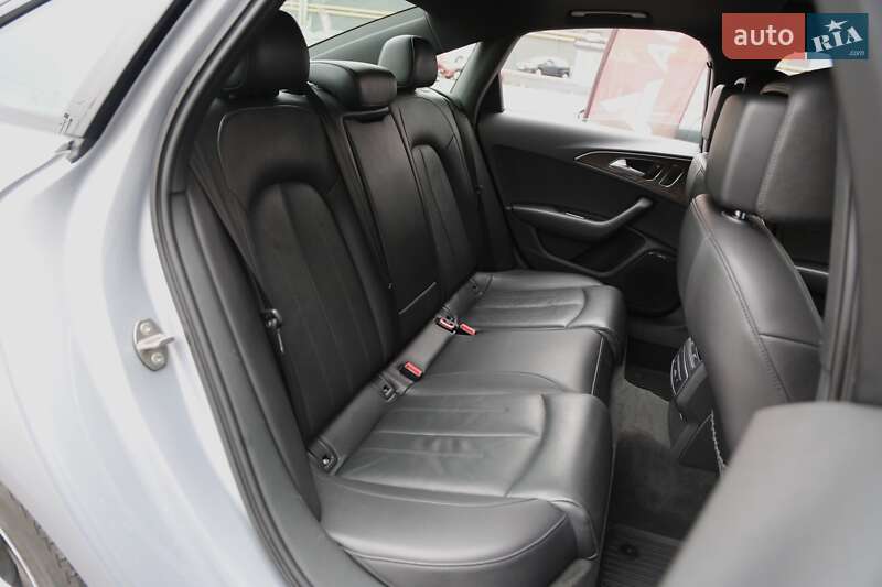 Седан Audi A6 2015 в Киеве
