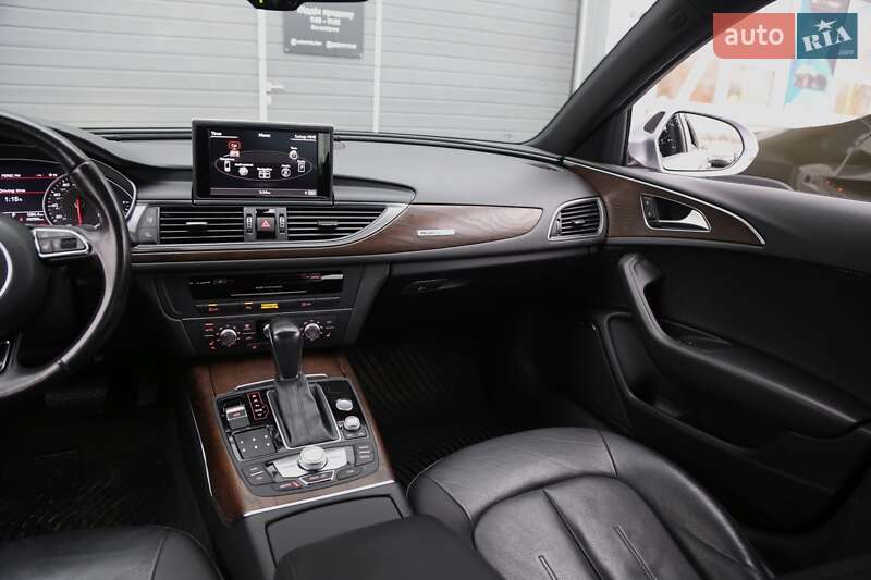 Седан Audi A6 2015 в Киеве