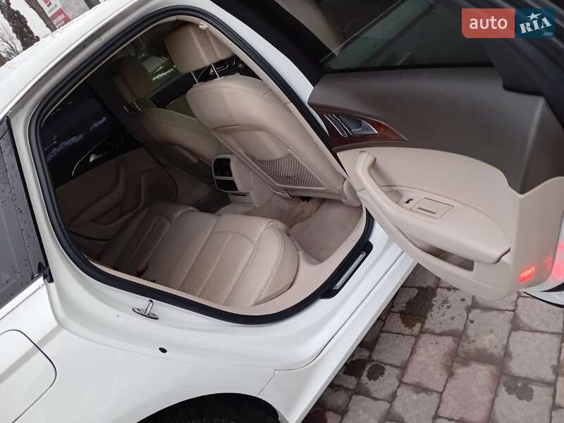 Седан Audi A6 2015 в Стрые