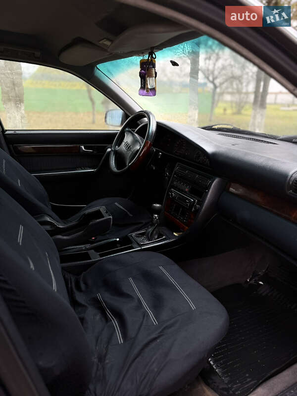 Седан Audi A6 1997 в Львові