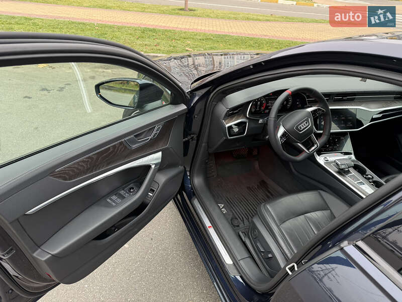Седан Audi A6 2021 в Буче