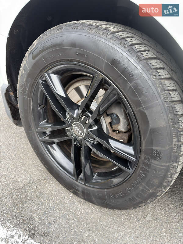 Седан Audi A6 2012 в Ужгороде