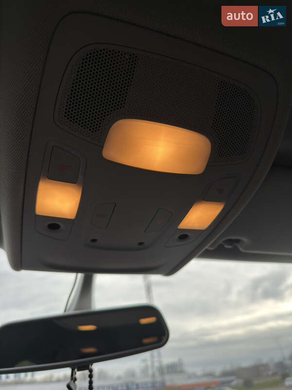 Седан Audi A6 2012 в Ужгороде