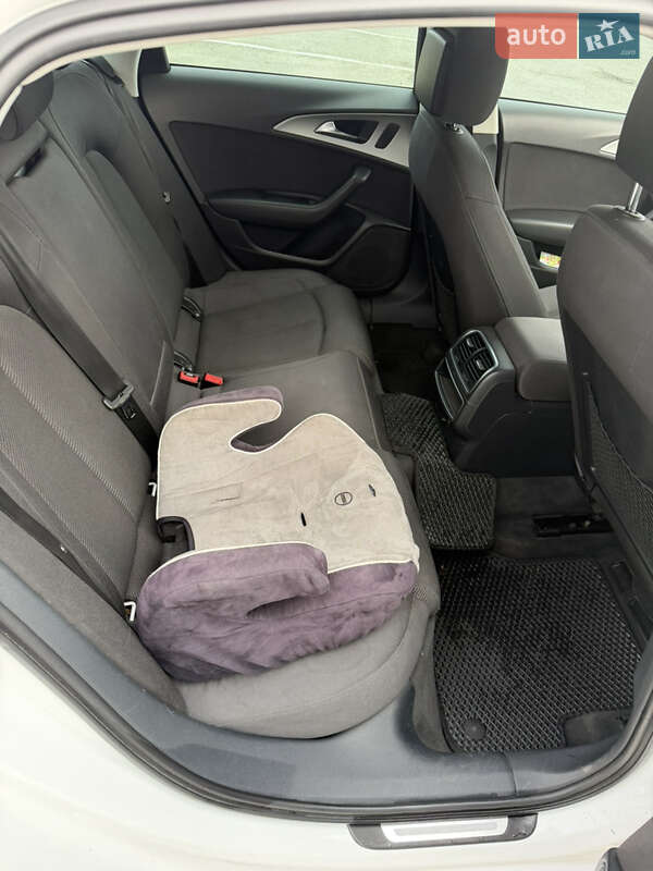 Седан Audi A6 2012 в Ужгороде