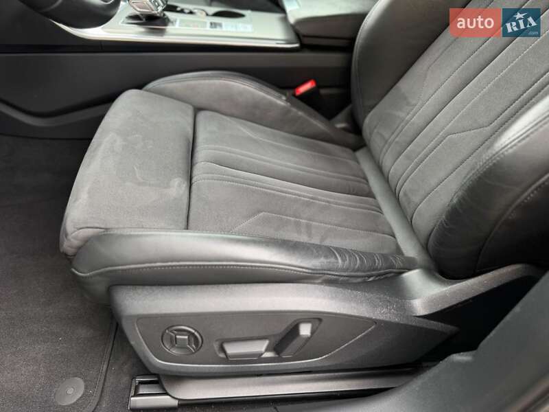 Седан Audi A6 2022 в Стрые