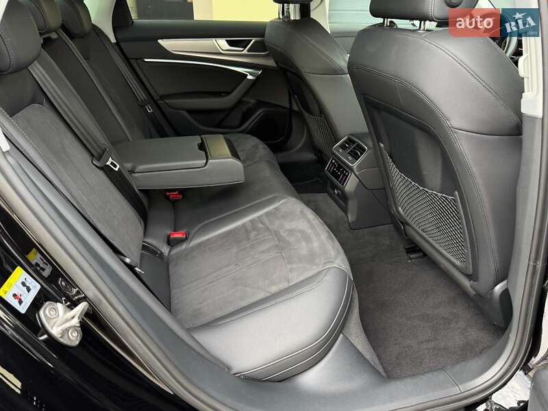 Седан Audi A6 2022 в Стрые