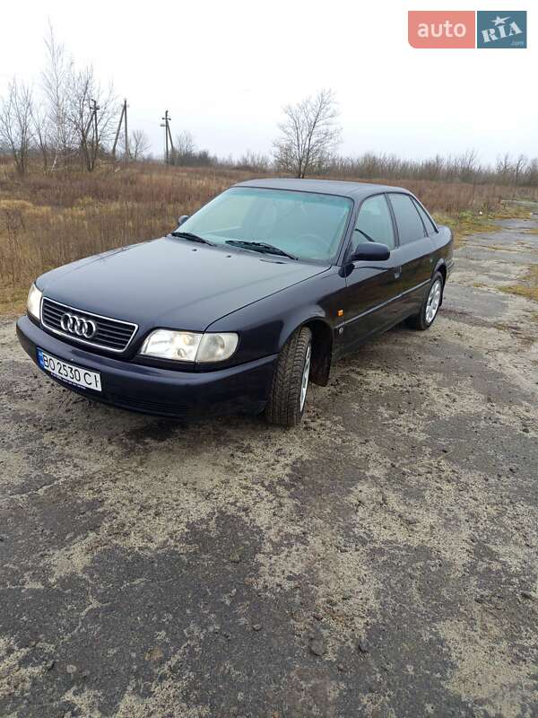 Седан Audi A6 1996 в Заречном