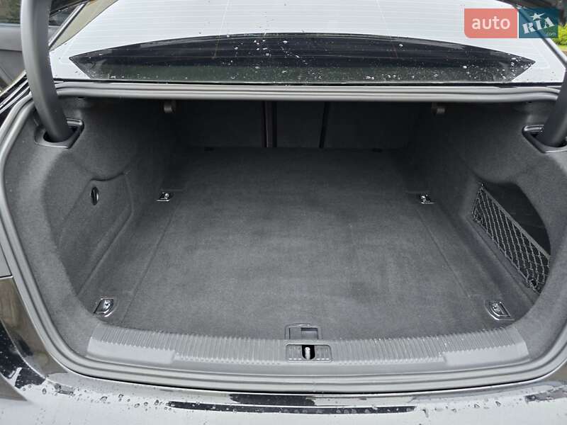 Седан Audi A6 2016 в Стрию