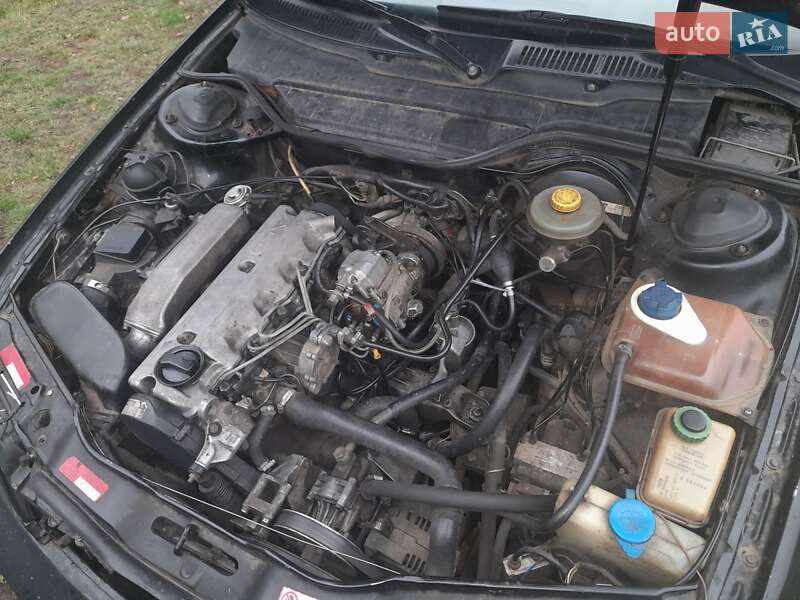 Седан Audi A6 1995 в Полтаві