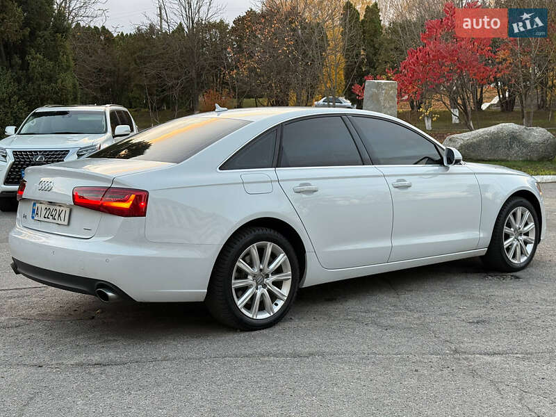 Седан Audi A6 2014 в Тараще
