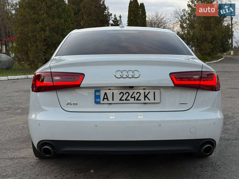 Седан Audi A6 2014 в Тараще
