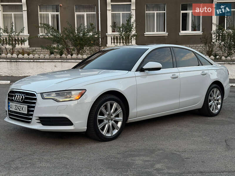 Седан Audi A6 2014 в Тараще