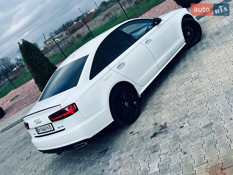 Седан Audi A6 2015 в Киеве