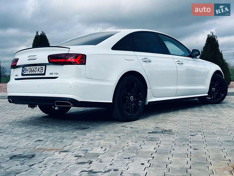 Седан Audi A6 2015 в Киеве