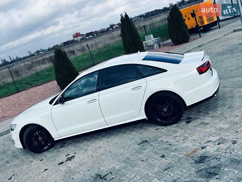 Седан Audi A6 2015 в Киеве