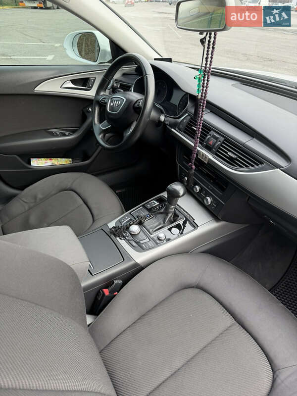 Седан Audi A6 2012 в Ужгороде