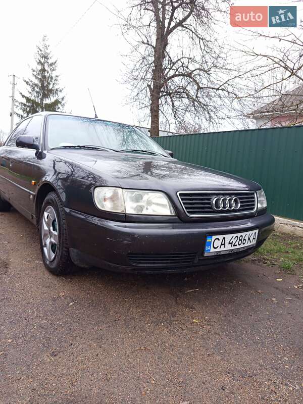Седан Audi A6 1996 в Смеле