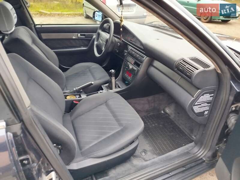 Универсал Audi A6 1996 в Киеве