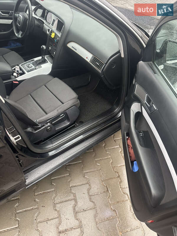 Седан Audi A6 2004 в Залещиках