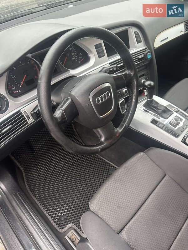 Седан Audi A6 2004 в Залещиках