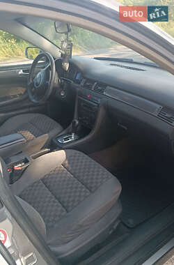 Седан Audi A6 2002 в Шумске