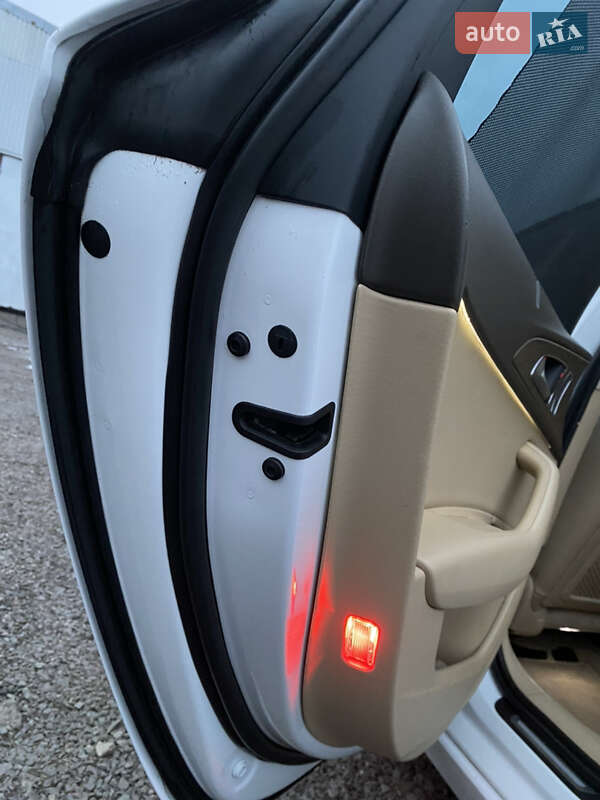 Седан Audi A6 2014 в Рівному