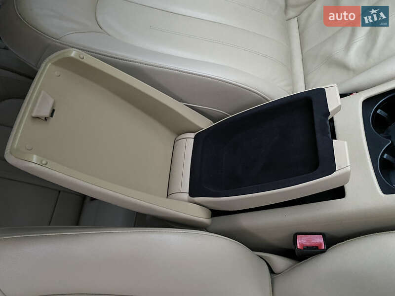 Седан Audi A6 2014 в Рівному