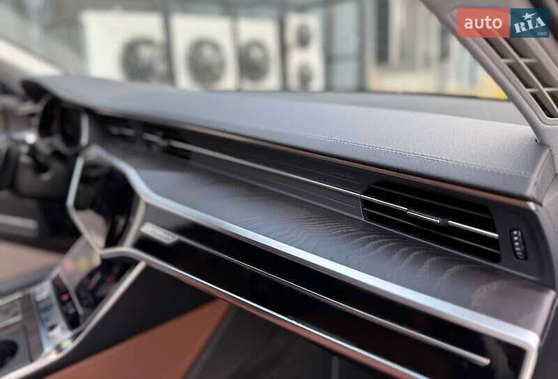 Седан Audi A6 2019 в Киеве