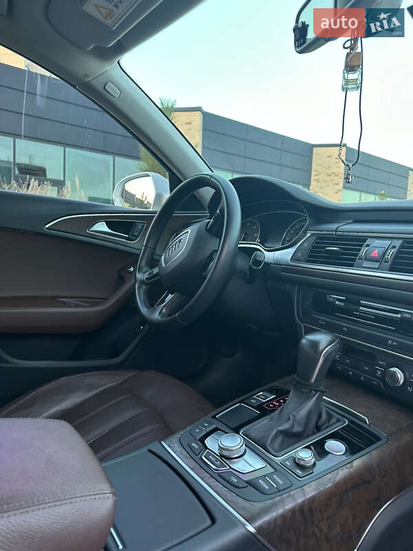 Седан Audi A6 2015 в Хмельницком