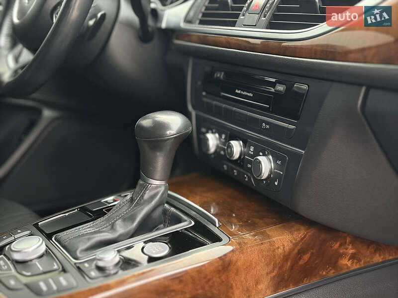 Седан Audi A6 2014 в Кропивницком