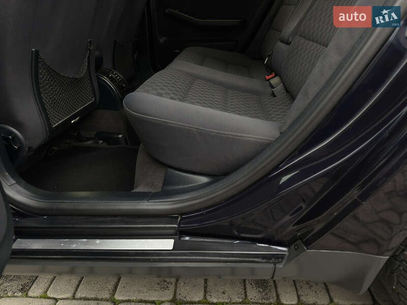 Универсал Audi A6 2000 в Черновцах