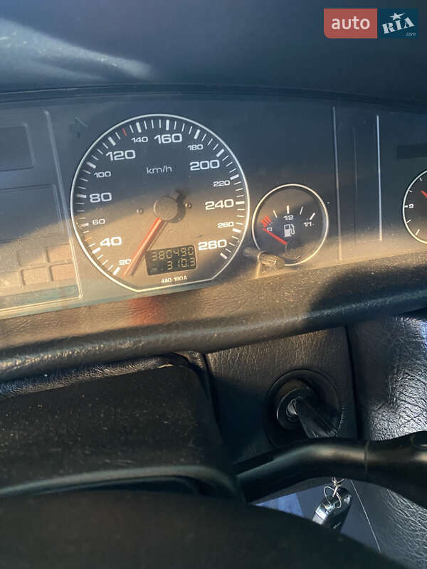 Седан Audi A6 1995 в Тячеве