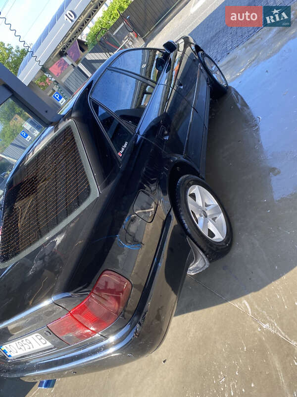 Седан Audi A6 1995 в Тячеве