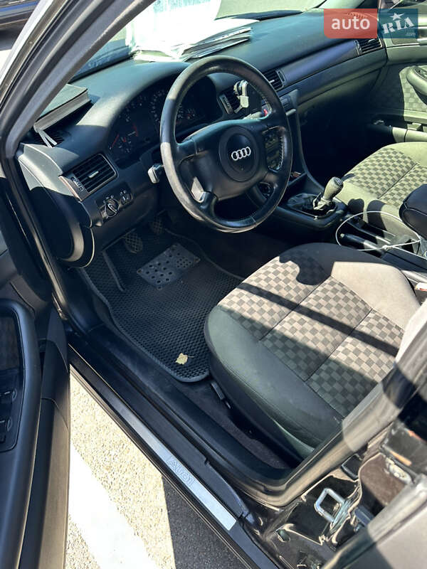 Седан Audi A6 1999 в Яготине